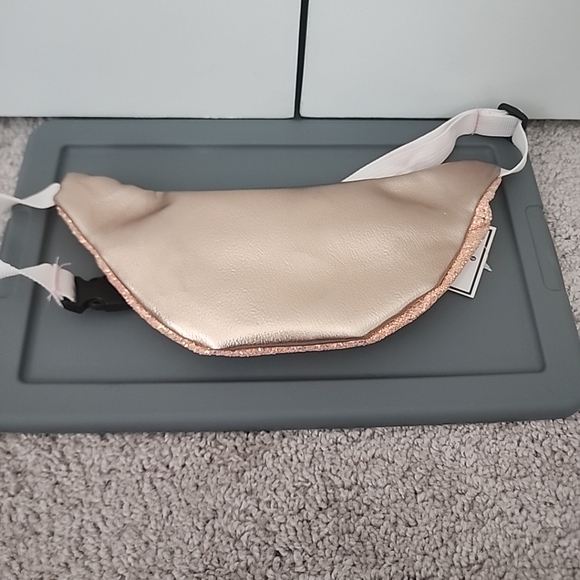 Beautiful sparkly glitter fanny pack - Picture 3 of 3